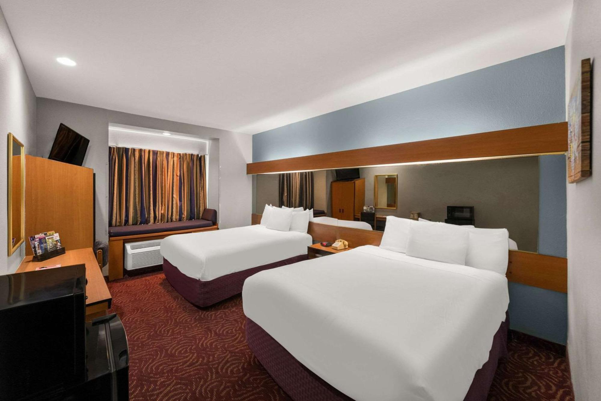 Econo Lodge Inn & Suites Mesquite - Dallas East Exterior photo