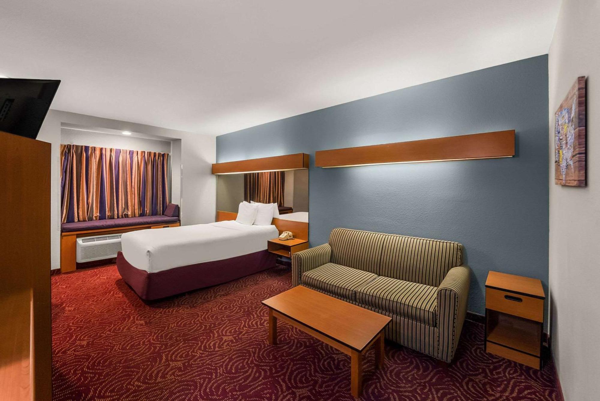Econo Lodge Inn & Suites Mesquite - Dallas East Exterior photo