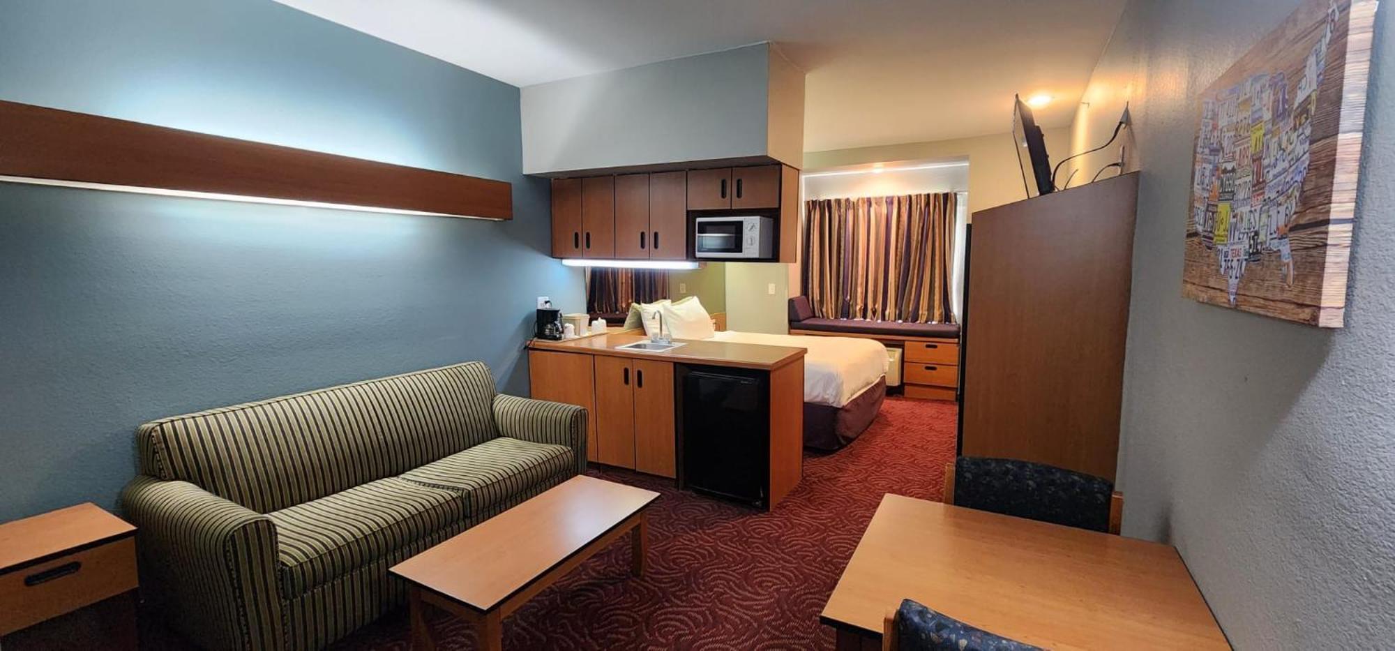Econo Lodge Inn & Suites Mesquite - Dallas East Exterior photo