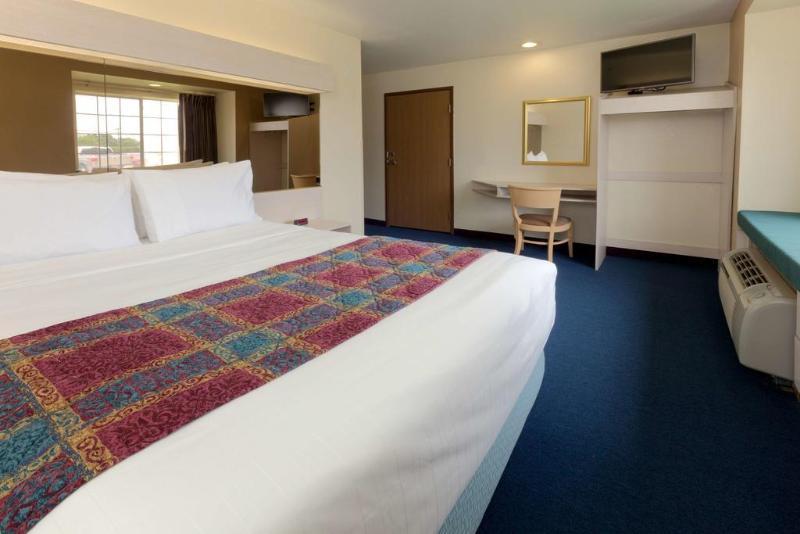 Econo Lodge Inn & Suites Mesquite - Dallas East Exterior photo
